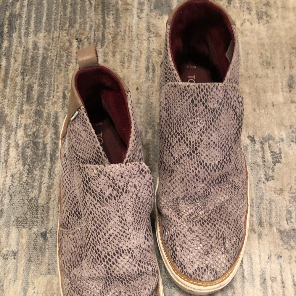 Toms Paxton Cobblestone Snake Women’s Size 8.5 - EUC